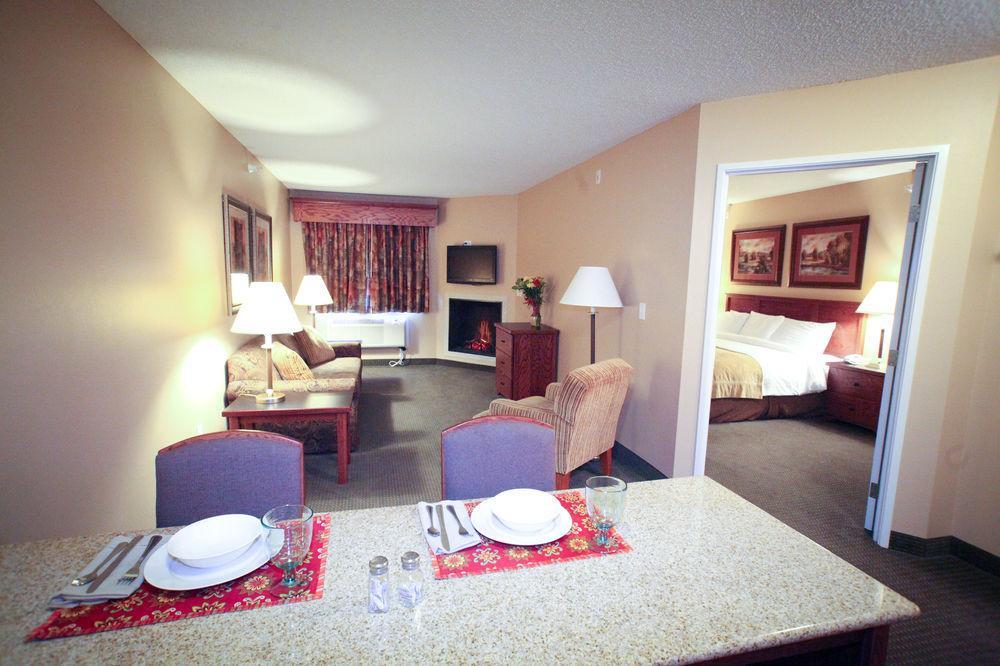 Grandstay Hotel & Suites Perham Eksteriør billede
