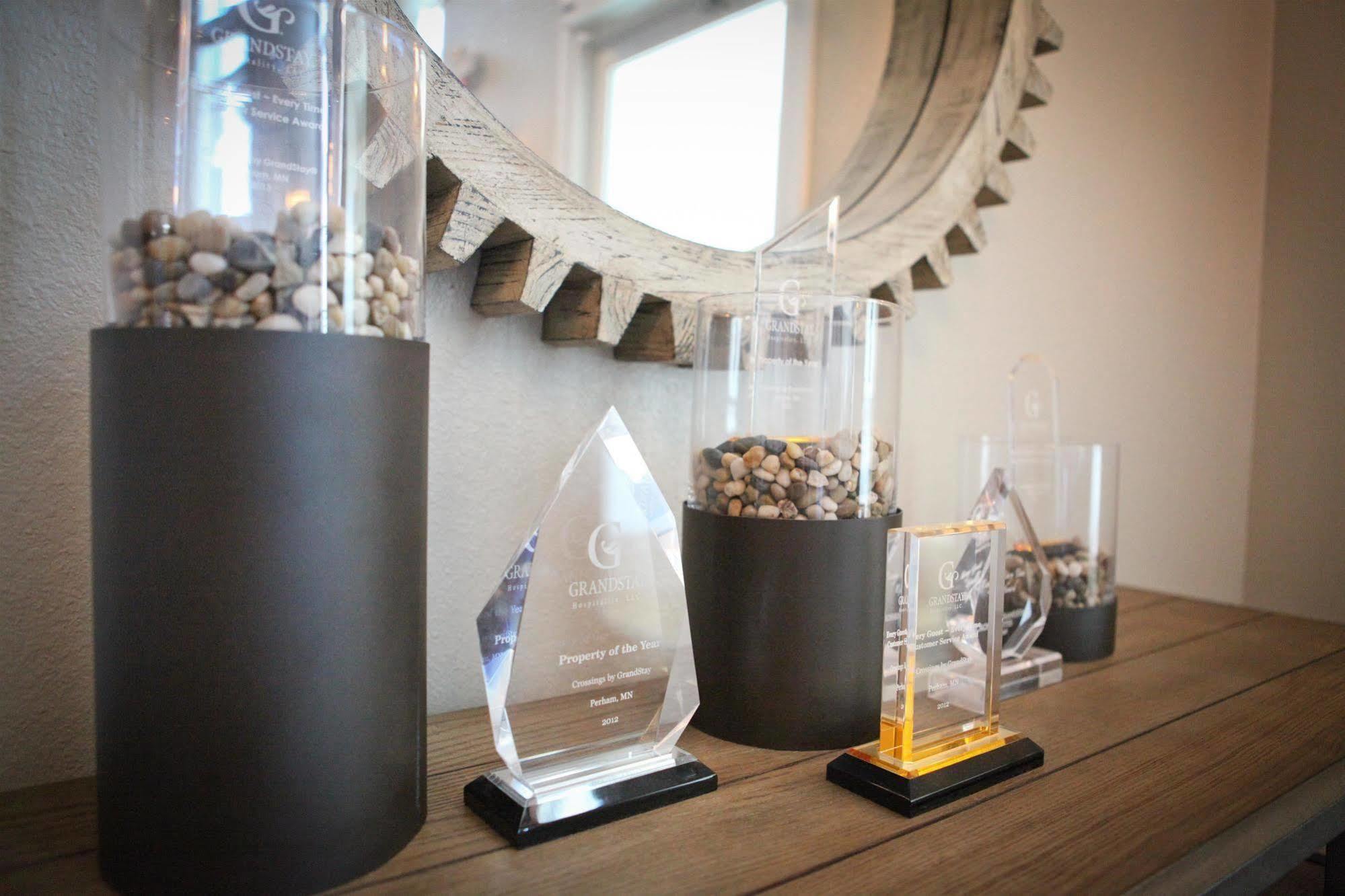 Grandstay Hotel & Suites Perham Eksteriør billede