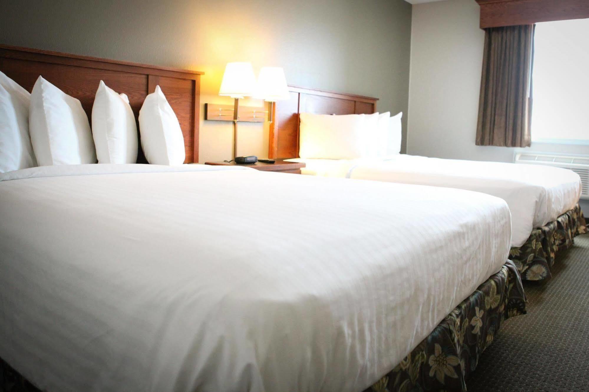 Grandstay Hotel & Suites Perham Eksteriør billede